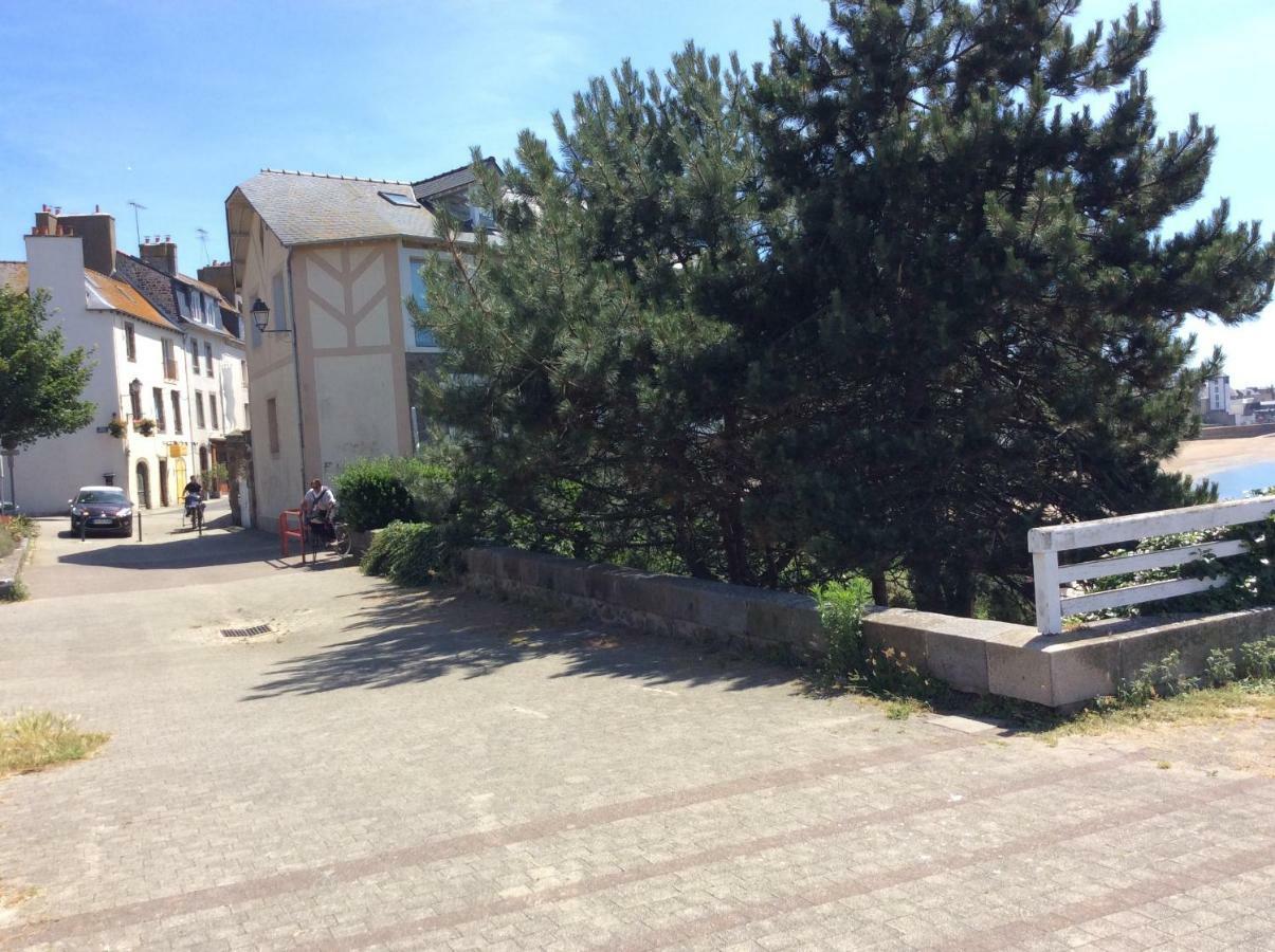 Le Dauphine 20M De La Plage Saint-Malo Exterior photo