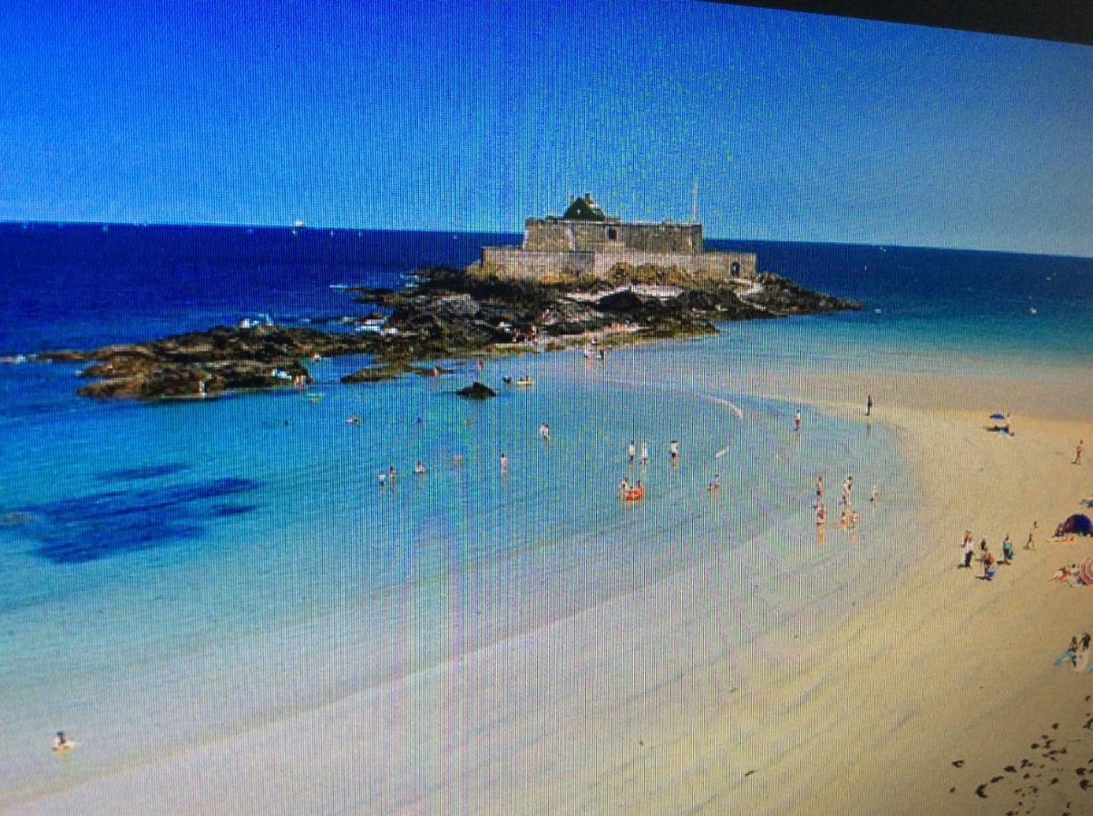 Le Dauphine 20M De La Plage Saint-Malo Exterior photo